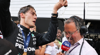 Russell moet lachen om crash Norris en Verstappen: "Alsof één keer niet genoeg was!"