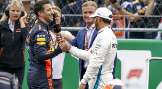 Daniel Ricciardo offered Mercedes F1 contract to drive alongside Lewis Hamilton