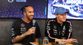 Hamilton heeft duidelijk advies voor Verstappen: "Je moet je als wereldkampioen gedragen"