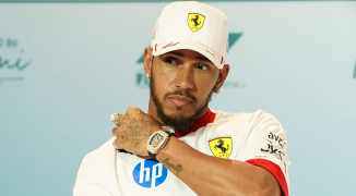 Hamilton ve ACABADA su luna de miel con Ferrari