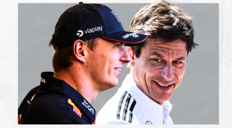 Verstappen verklaart uitstapje naar Sardinië: "Was op dat moment lekker aan het zwemmen"