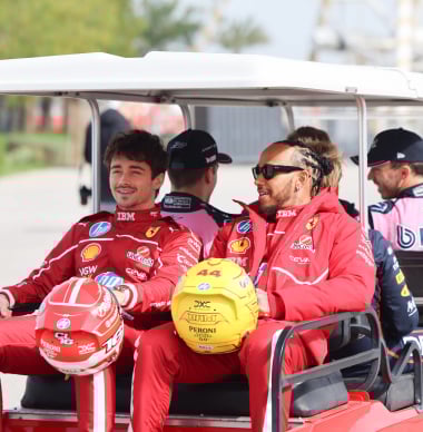Evidenziano il grande VANTAGGIO per Leclerc in Ferraro con Hamilton