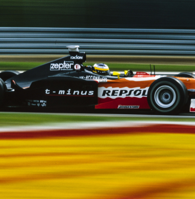 Hoe een Formule 1-team werd opgelicht door een Nigeriaanse prins | GPFans Special
