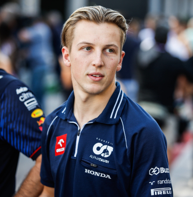 Red Bull set Lawson DEADLINE over F1 future