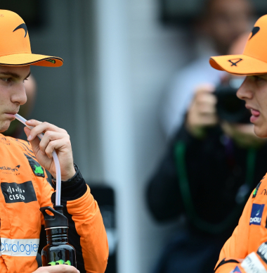 Stella baalt van 'kostbare' pitstopfouten bij Piastri en Norris