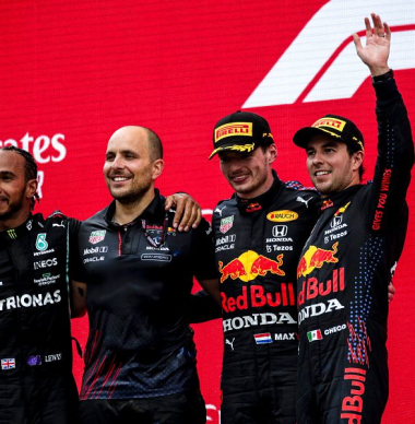 Verstappen hunkerde naar winterstop: "Na Abu Dhabi voelde ik me zeer ziek"