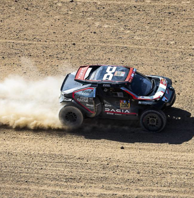 Dakar 2025: Henk Lategan verliest leiding in klassement, allereerste zege voor Dacia