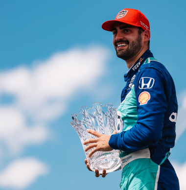 VeeKay dolblij met podium in Toronto: "Halfjaar geleden nog niet zeker of ik wel zou racen"