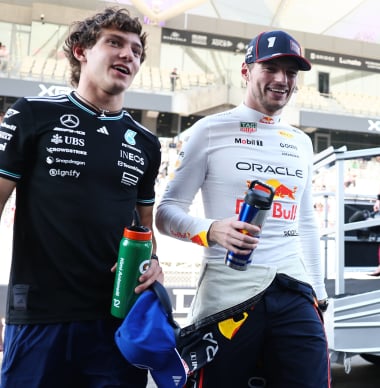 Antonelli sprakeloos na boardradio over WK-verlies Verstappen: "Met hoeveel punten?"