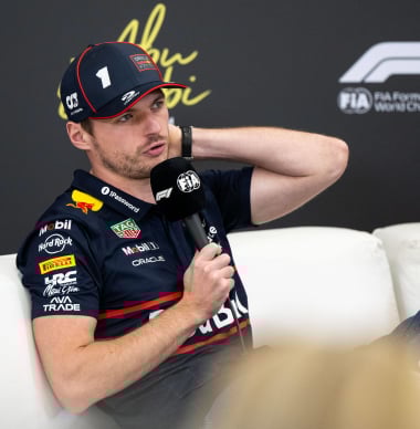Verstappen vergelijkt 2021 met 2025: 'Duidelijk dat twee teams elkaar toen niet mochten'