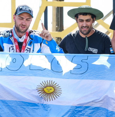 Piloto argentino gana en el Dakar