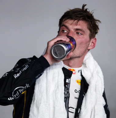‘Red Bull slaat overnamebod af’, Schoonzus Verstappen betrokken bij auto-ongeluk | GPFans Recap