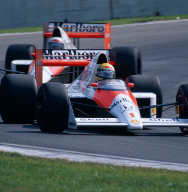 Alonso met Zak Brown gespot in legendarische McLarens