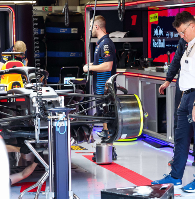 Dit is hoe het bib-mechanisme op de Red Bull van Verstappen werkt