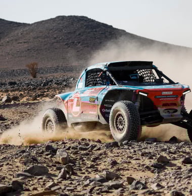 Dakar 2026: Spierings pakt Etappe 9-zege, Van den Brink ziet regerend truckwinnaar in problemen