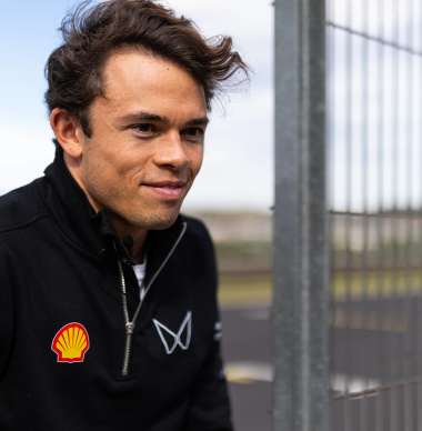 De Vries koestert geen wrok na genadeloos Red Bull-ontslag