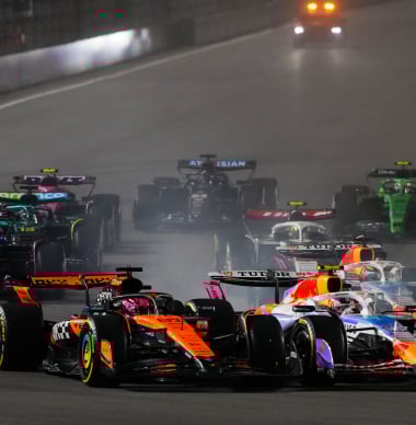 FIA deelt tijdstraf, gridstraf en strafpunten uit na crashes in GP Las Vegas