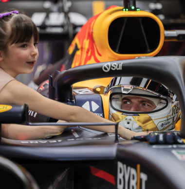 Penelope viert 6e verjaardag in Monaco, Verstappen vliegt snel terug in privéjet