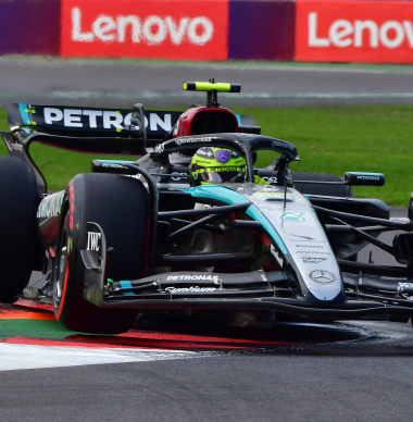 Mercedes zag duel met Verstappen aankomen: "Moesten het tegen hem opnemen"