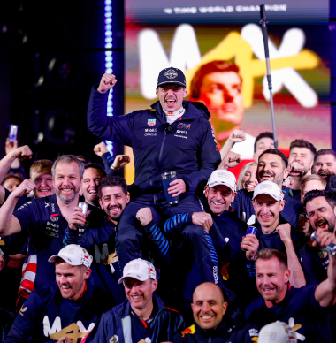 2025 championship battle set for huge TWIST as Horner issues Verstappen future update - F1 Recap