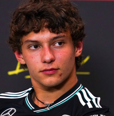 DNFs 2025: Ocon y Antonelli abandonan en Imola