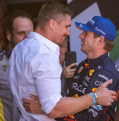 Verhoeven over vriendschap met Verstappen: "Ga niet zitten om zijn race te kijken"