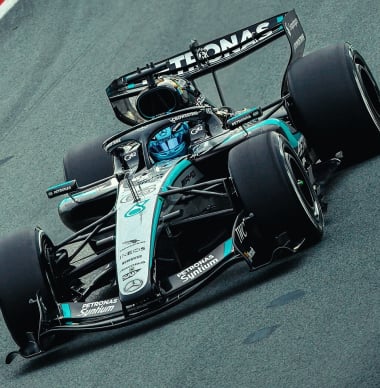 Kilometervreter Mercedes snelste op derde testdag, Norris en McLaren voor het eerst in actie