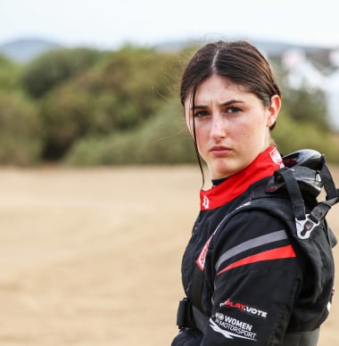 Piloto mujer de 17 años DEBUTARÁ con Williams en Arabia Saudita