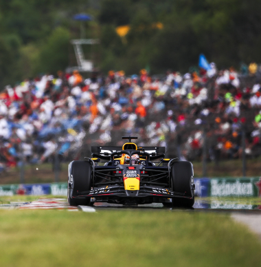 Verstappen confirma su dominio belga en la FP1; Checo, séptimo