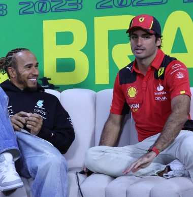 Sainz revela los trapos SUCIOS de Ferrari