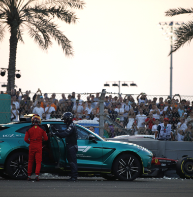 Sainz y su choque en Abu Dhabi: Otra vez ha sido un bache