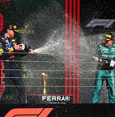 "Fernando Alonso es junto a Max el único piloto que trabaja 24 horas al día"