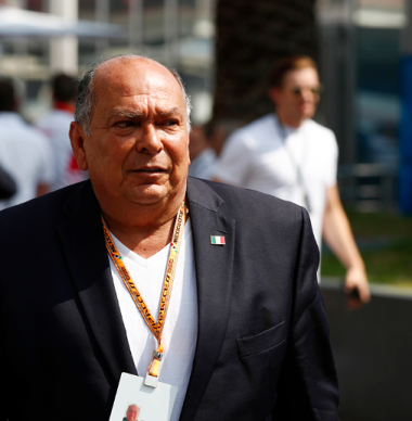 Vader Sergio Pérez bewusteloos aangetroffen, naar spoedeisende hulp