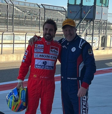 El MULTIMILLONARIO regalo de Fernando Alonso a sus padres