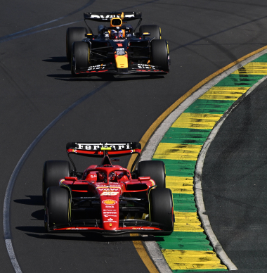 HEROICA victoria de Carlos Sainz en Australia; Checo, quinto