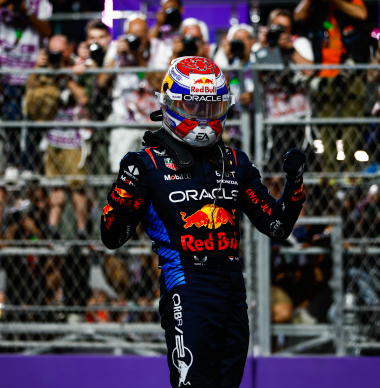 Villeneuve twijfelt over interesse Wolff in Verstappen: "Alleen om Red Bull te irriteren"