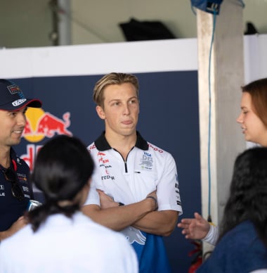 Marko gaat in op toekomst Pérez en Ricciardo: 'Zou leuk zijn om Lawson dit jaar nog in F1 te zien'