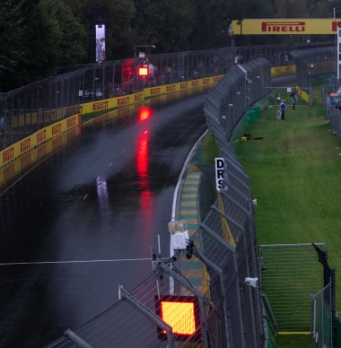 Australian GP start DELAYED after Red Bull star crashes