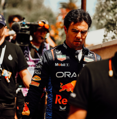 VIDEO | FIA deelt boetes uit aan Red Bull en gridstraf Pérez | GPFans News