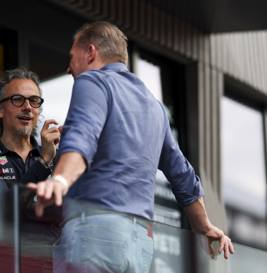 'Marko wilde Tsunoda in de zomerstop al vervangen, Mekies greep in bij Red Bull'