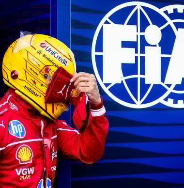 Internet ontploft: racefans slopen FIA na straf voor Hamilton in Zandvoort