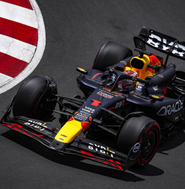 Wolff heeft vraagtekens bij performance Red Bull en Verstappen in Spanje
