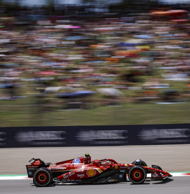 Sainz queda 1º en una cerrada FP3; Checo Pérez, séptimo