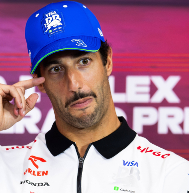 Ricciardo fights back TEARS in emotional Singapore GP reaction