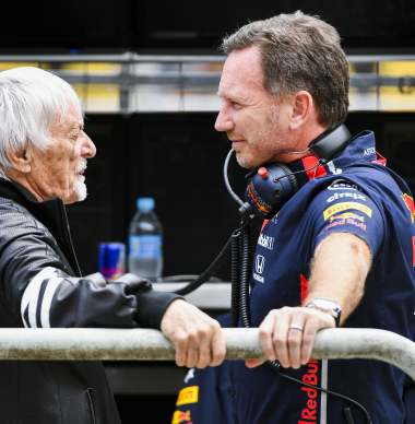 Ecclestone had Schumacher liever bij Red Bull gezien: "Daar zou hij beter begrepen zijn"