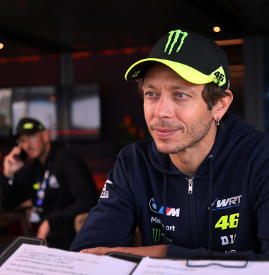 Valentino Rossi and axed F1 star become TEAM-MATES for epic race
