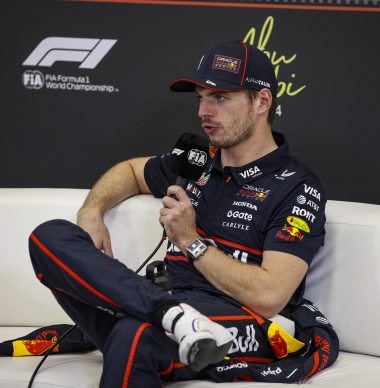 VIDEO | Max Verstappen wuift kritiek op Nordschleife-zege weg | GPFans News