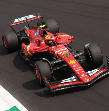 Ferrari bulkt van het geld na recordjaar en geeft personeel 72 miljoen euro cadeau