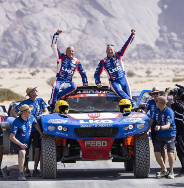 Coronel Dakar Team verliest spiegel, maar is tevreden over openingsdag Dakar 2025