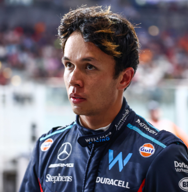 Peter Windsor: 'Red Bull heeft Alex Albon een driejarig contract vanaf 2025 aangeboden'